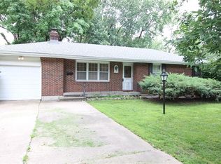 9907 W 55th St, Merriam, KS 66203