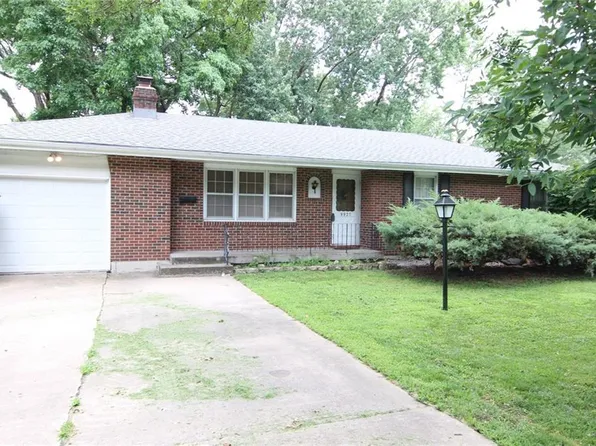 9907 W 55th St, Merriam, KS 66203