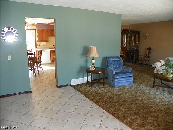 3rd image of 16818 Walnut Creek Dr
