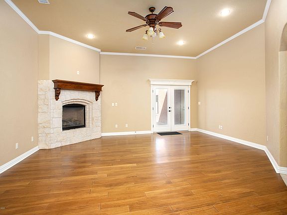 5th image of 8402 Irvington Ct