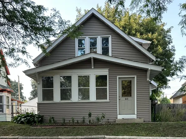 823 Juno Ave, Saint Paul, MN 55102