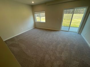2767 Bristol Ridge Dr, Ann Arbor, MI 48105
