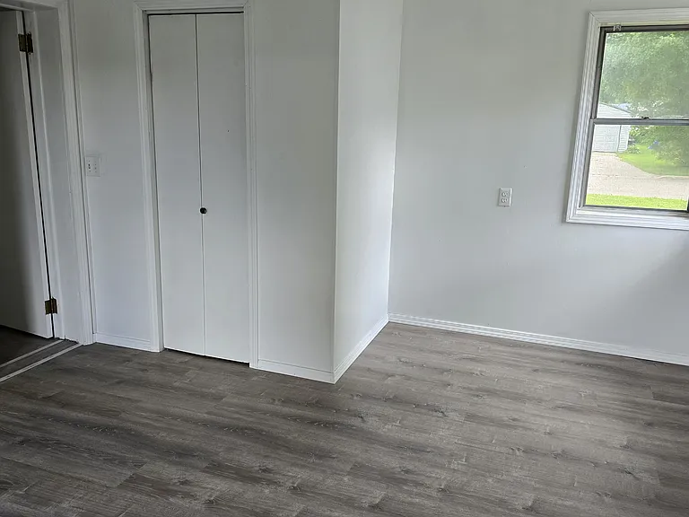 7205 Rogers St — Photo 8