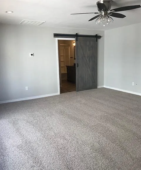 2709 Salem Dr — Photo 6