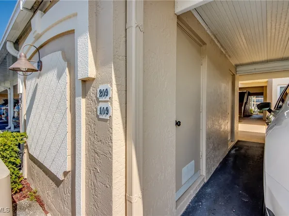 4025 SE 19th Pl APT 209, Cape Coral, FL 33904