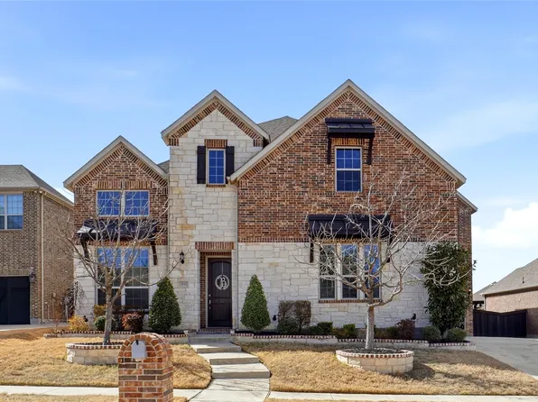 7933 Woodside Trl, North Richland Hills, TX 76182