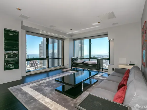 333 Bush St APT 3903, San Francisco, CA 94104