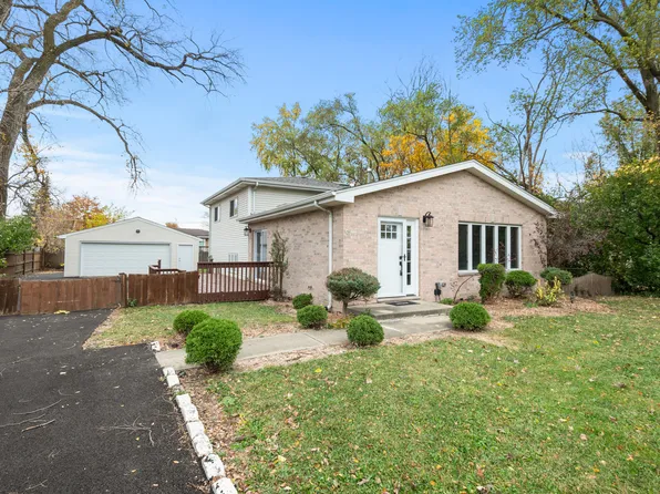 8814 W 84th Pl, Justice, IL 60458