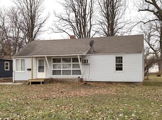 1332 8th Ave, Windom, MN 56101