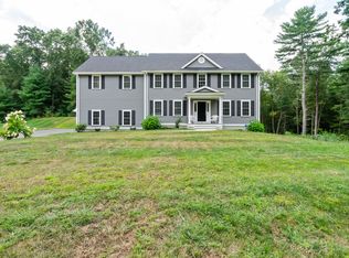 320 Wethersfield St, Rowley, MA 01969