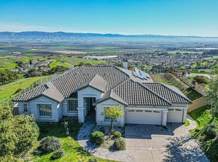 19547 Cortina Ct, Salinas, CA 93908