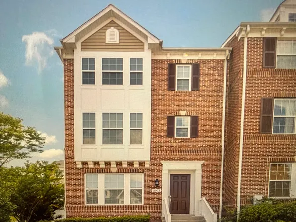 2103 Laura Mews Pl, Alexandria, VA 22303