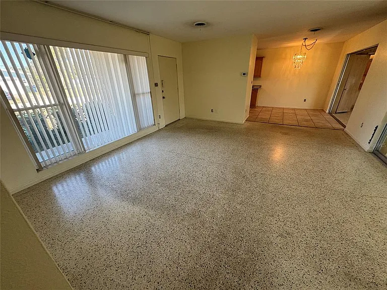 264 Glen Oak Rd — Photo 15