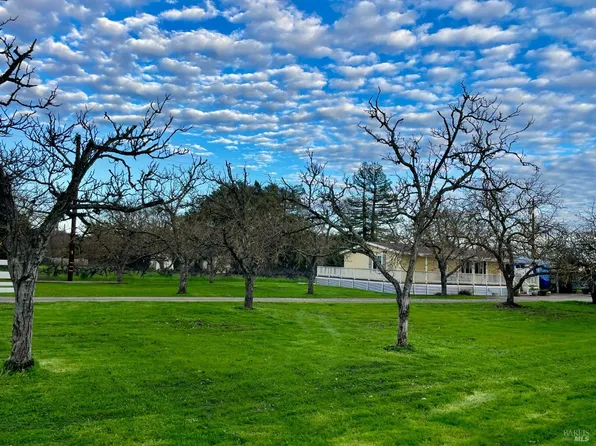 866 Petaluma Avenue, Sonoma, CA 95476