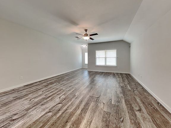2nd image of 8444 High Garden St