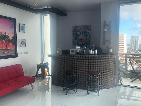 5th image of 690 SW 1st Ct Penthouse I01