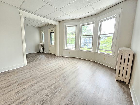 2nd image of 57 S Pine Ave Floor 2