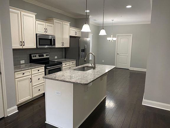 3rd image of 1614 Shadow Green Dr #1614