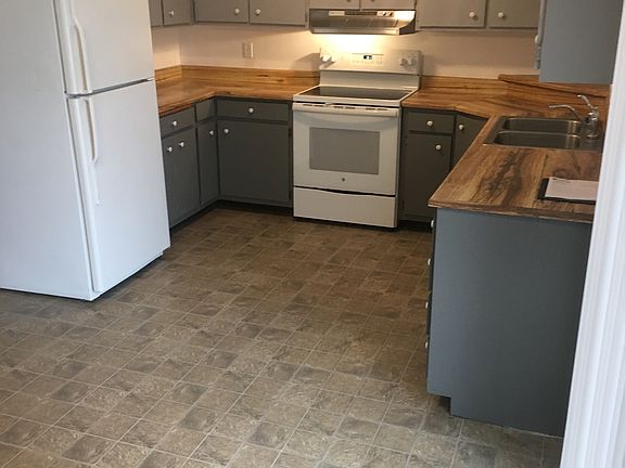 Kitchen has dishwasher