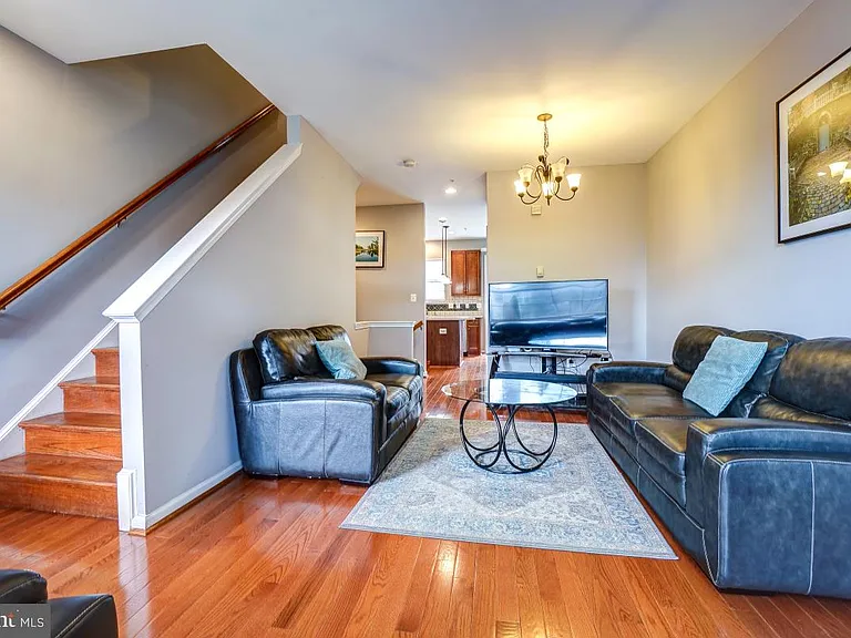 4281 S Capitol St SW — Photo 52