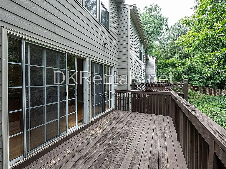 2358 Towneview Ct SE #6 — Photo 2