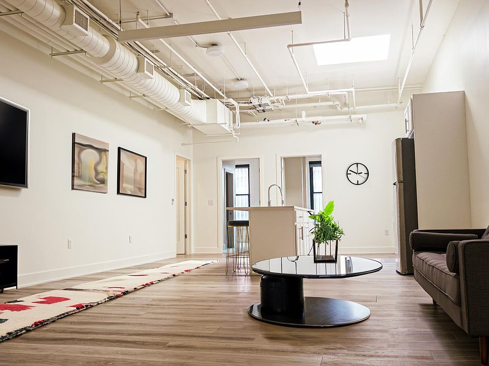 1st image of 351 S Warren St Floor 5