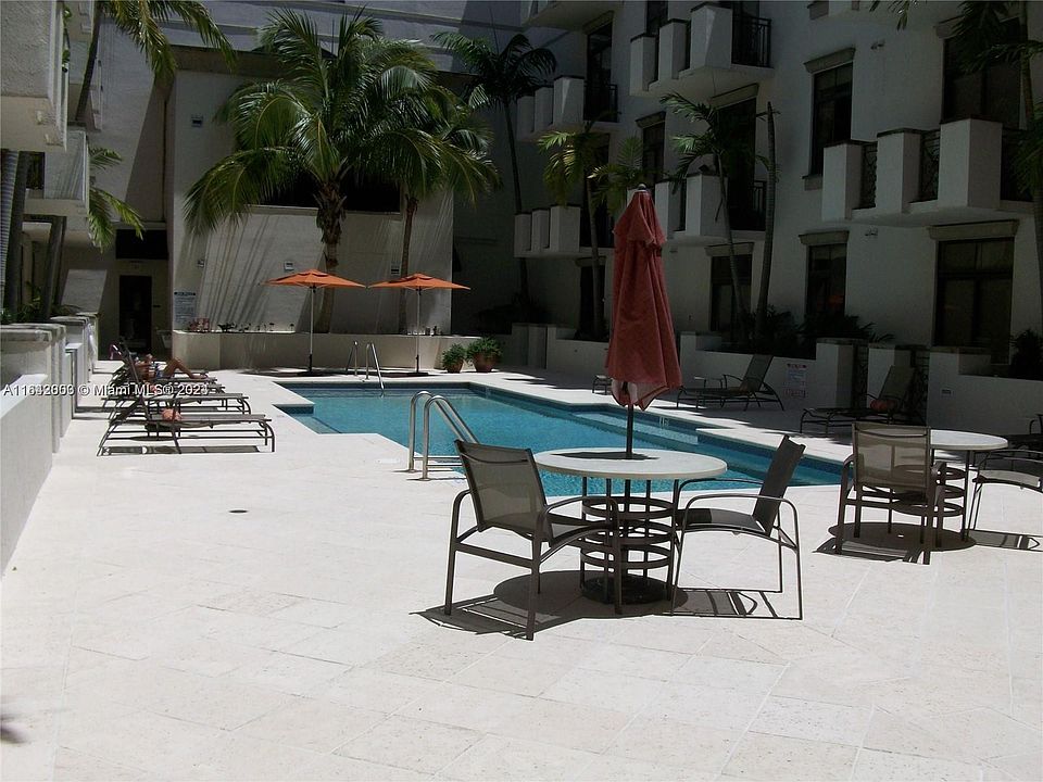 2nd image of 1805 Ponce De Leon Blvd APT 721