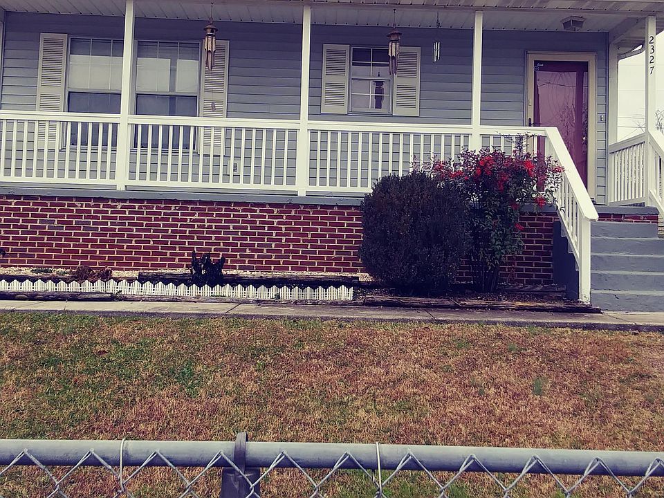 1st image of 2327 Parkview Ave