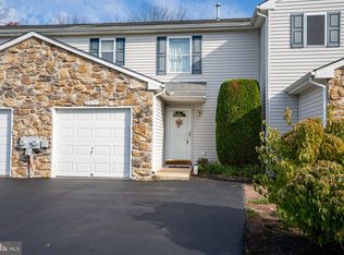 2471 Emerald Ln, Quakertown, PA 18951
