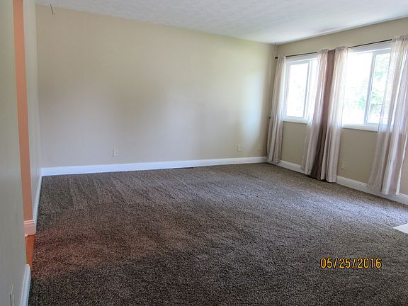 Large Living Room_05272016