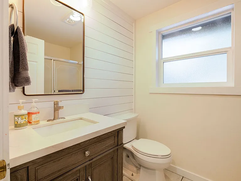 2352 NW Marken Pl — Photo 30