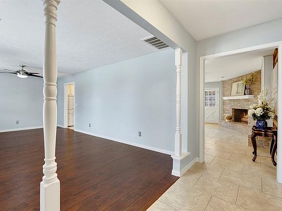 4th image of 709 Pepperdine Ave