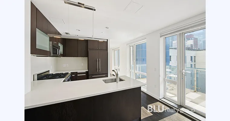 Sold by BLU Real Estate | media 17