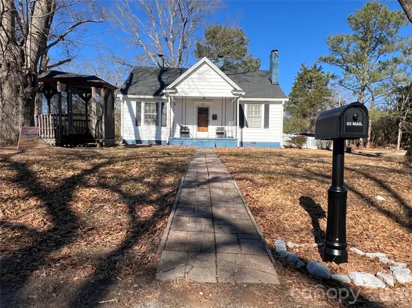 651 Still St, Chester, SC 29706