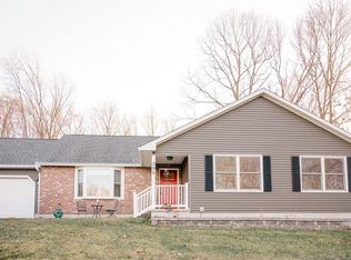 395 Meadowbrook Dr, Manchester, CT 06042