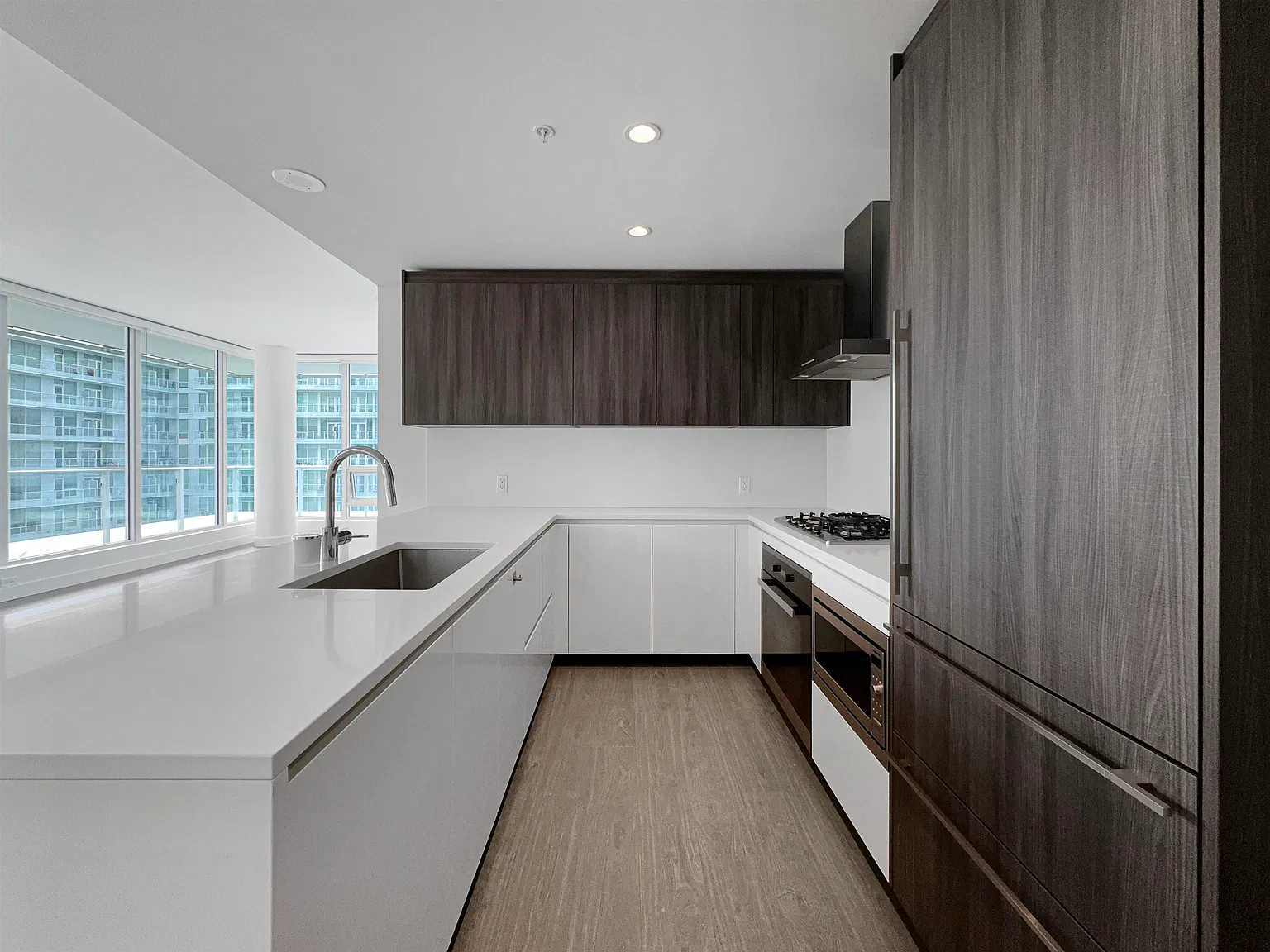 2 bed, 1095 sqft, $3,600 — Photo 2