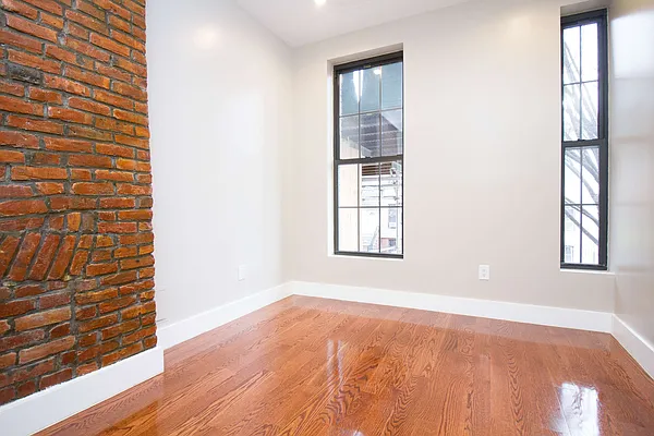 Rented by Nooklyn NYC LLC | media 25