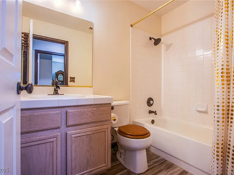 6420 Break Point Ave — Photo 17