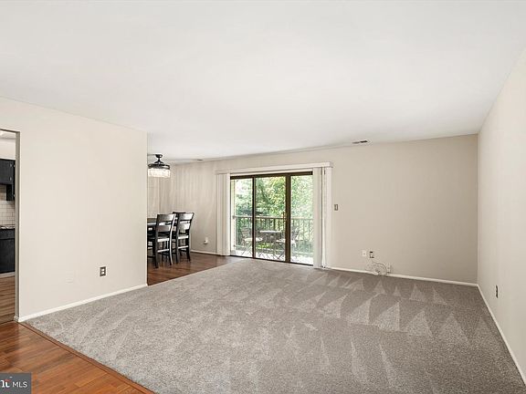 2nd image of 88 Wyndham Pl #88