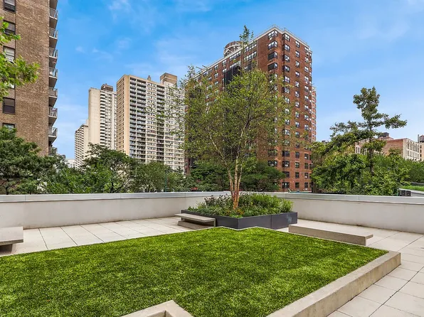 100 West 93rd Street image 18 of 23