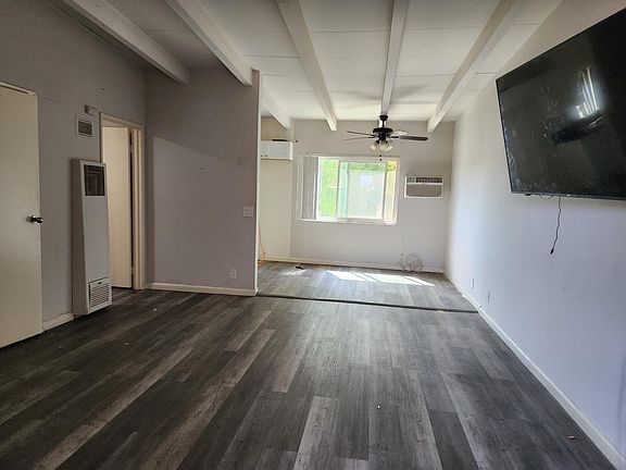 2nd image of 11035 Hayvenhurst Ave #18