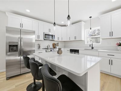 4905 Warwick Blvd, Newport News, VA, 23607