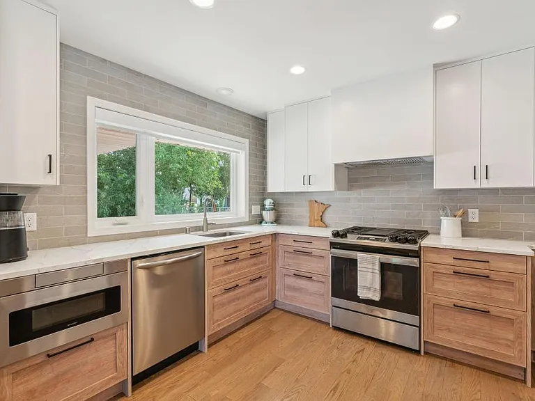 2601 Raleigh Ave — Photo 16