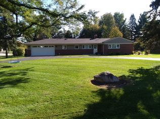 259 Nesbit Ln, Rochester Hills, MI 48309