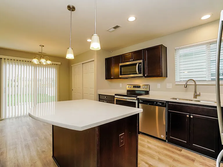 7428 Willow Leaf Dr — Photo 9