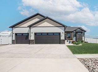 6705 Skycrest Dr, Billings, MT 59106