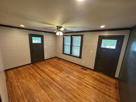 5th image of 408 Spence Ln