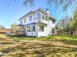 9541 Emerald St, Anchorage, AK 99502