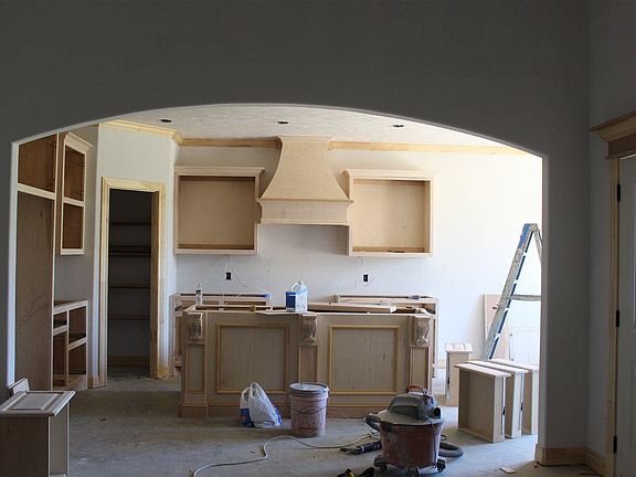 4th image of 8330 Vaquero Dr