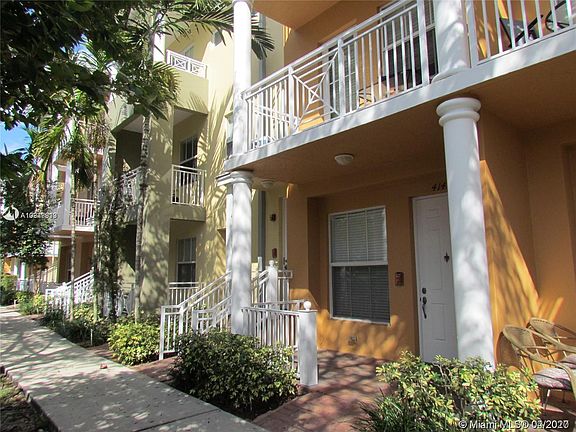 2nd image of 414 SW 14th Ave #414
